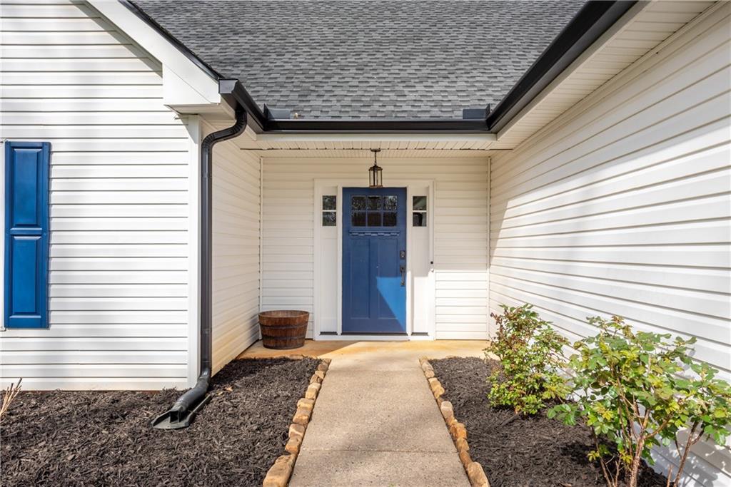 5820 Rolling Oaks Drive