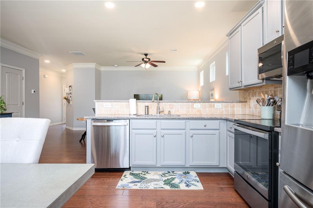 135 Village Trail