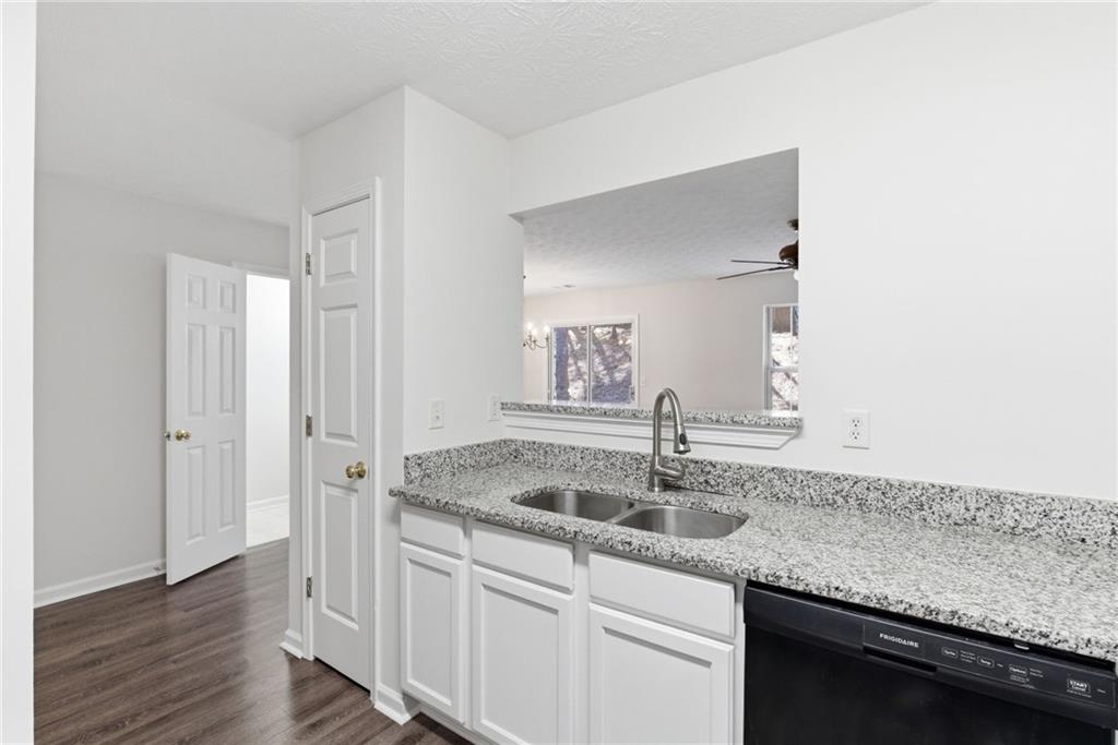 2690 Waverly Hills Drive