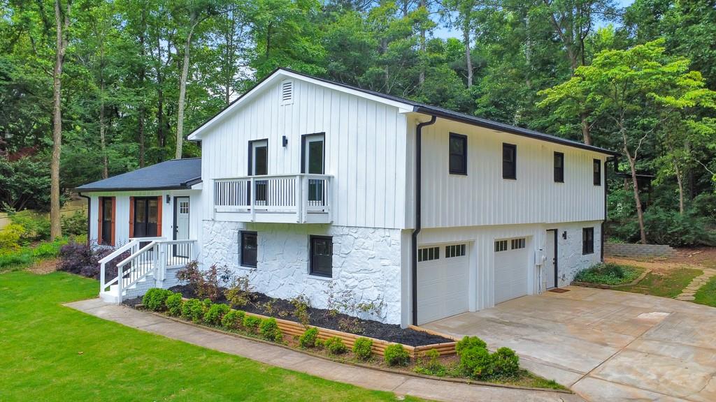 3515 Creek Court