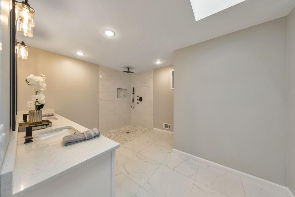 3515 Creek Court