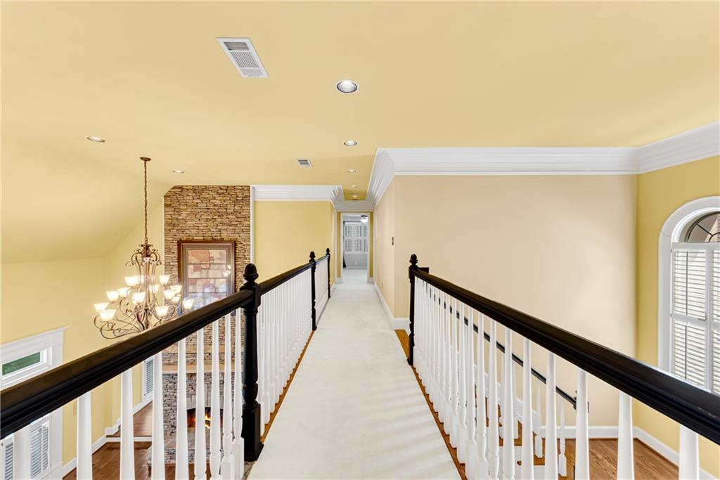 1006 Quaker Ridge Way