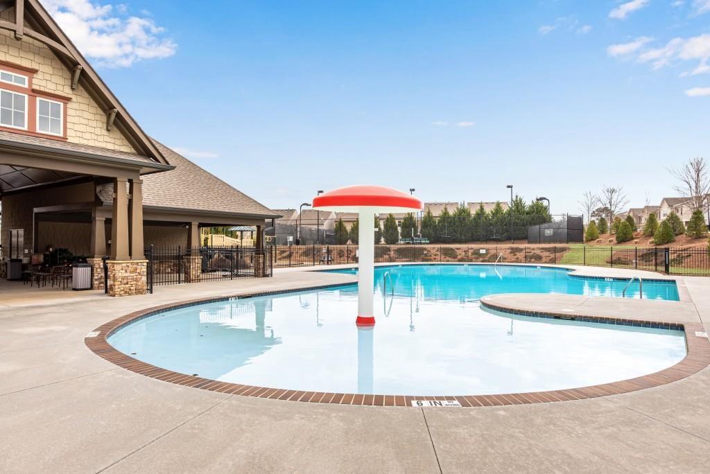 4920 Breezewood Circle