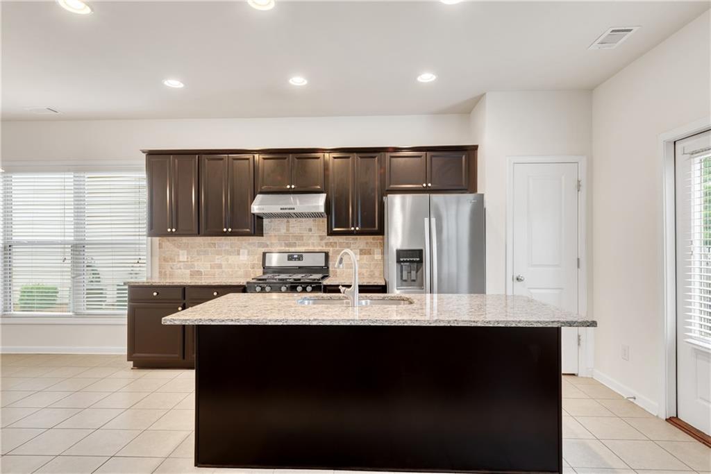 4920 Breezewood Circle