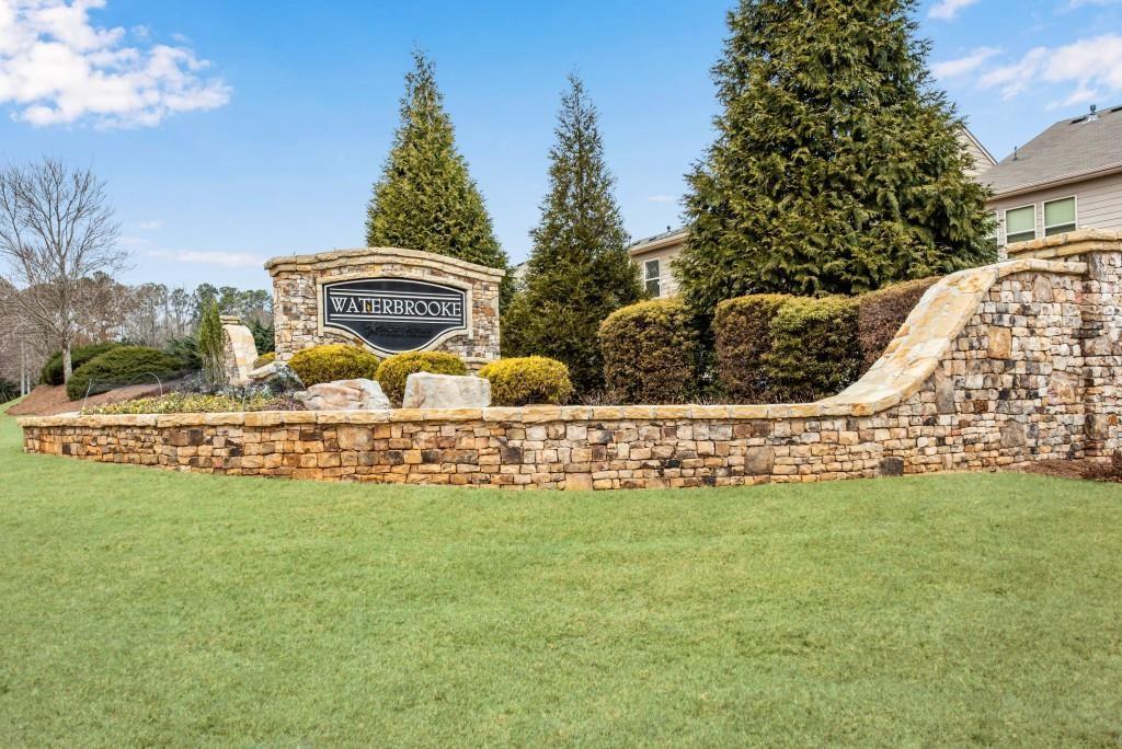 4920 Breezewood Circle