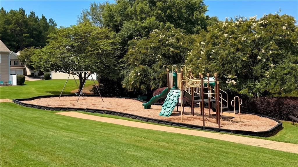 521 Windstone Trail
