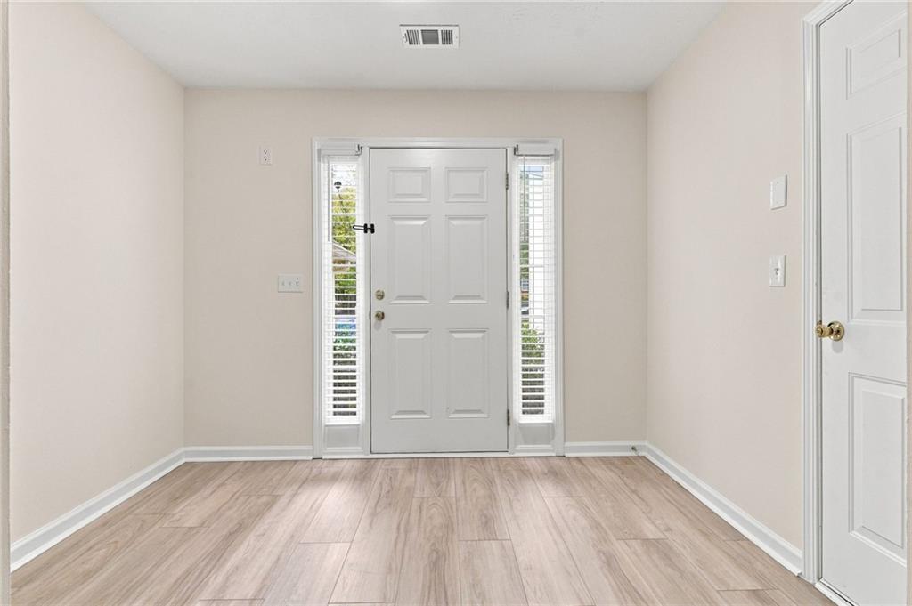 2686 Waverly Hills Drive