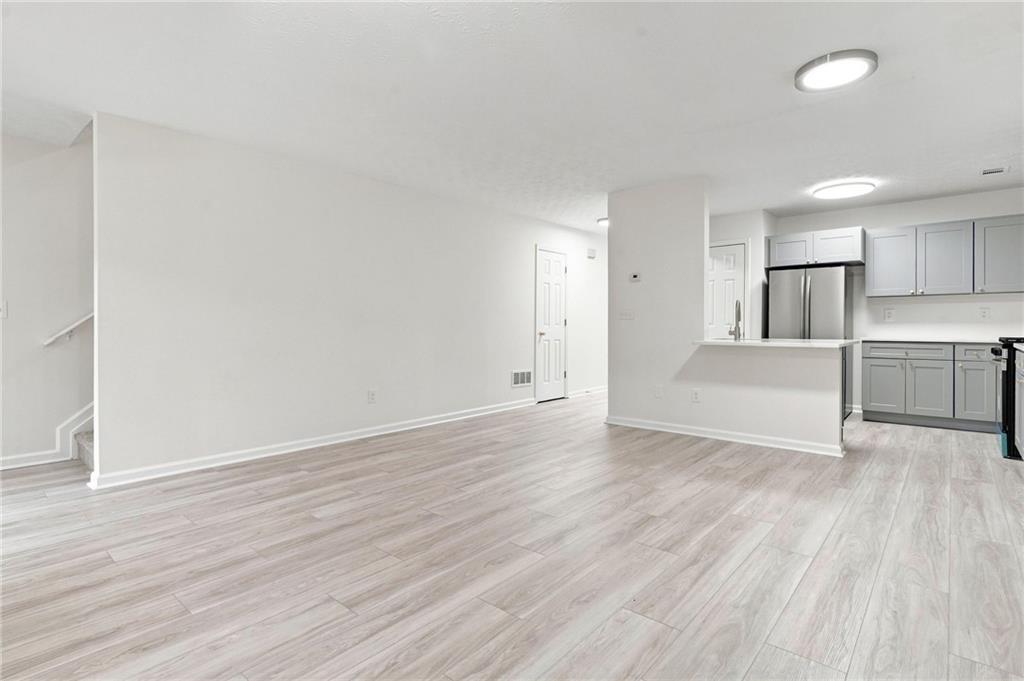 2686 Waverly Hills Drive