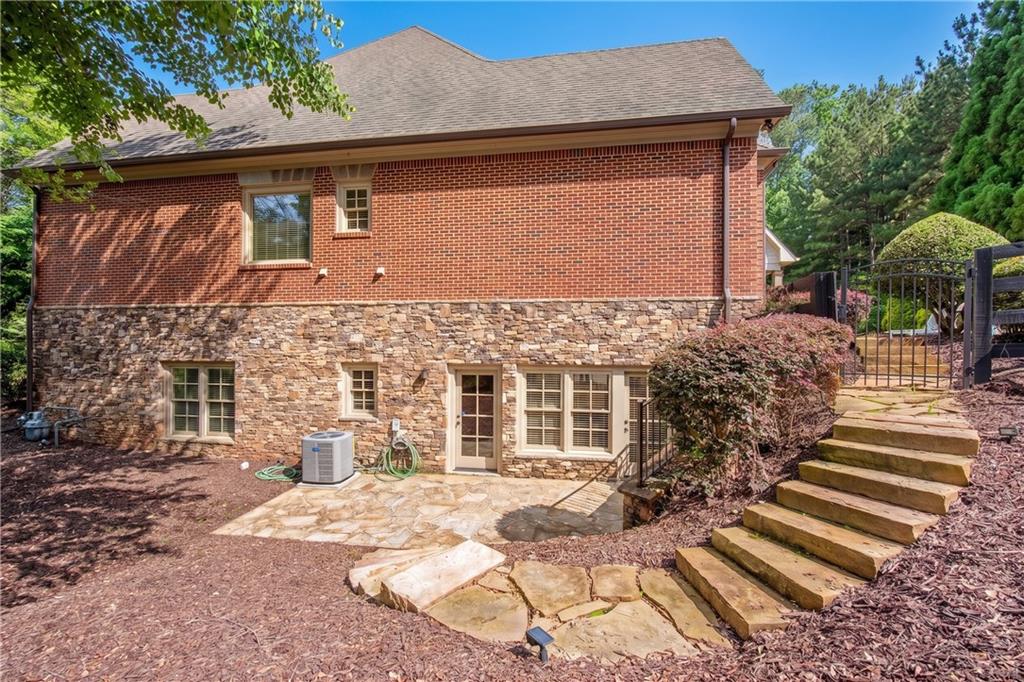 13942 Tree Loft Road