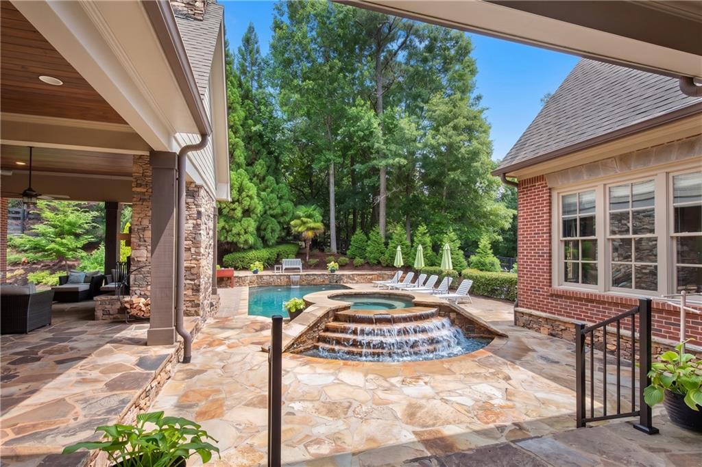 13942 Tree Loft Road