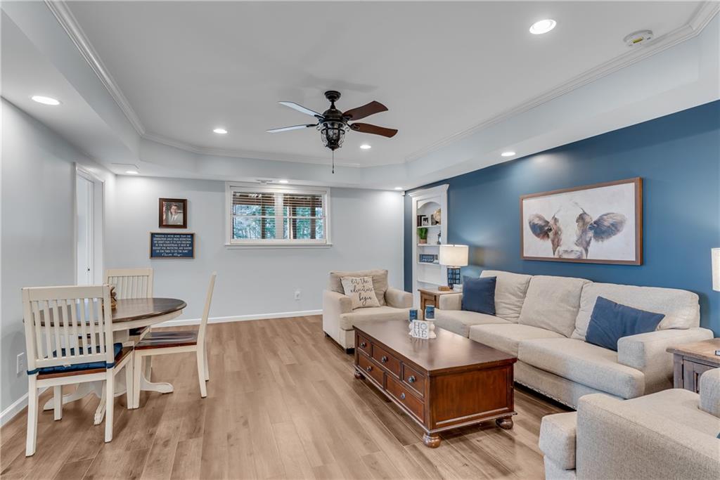 4405 Fairfax Drive