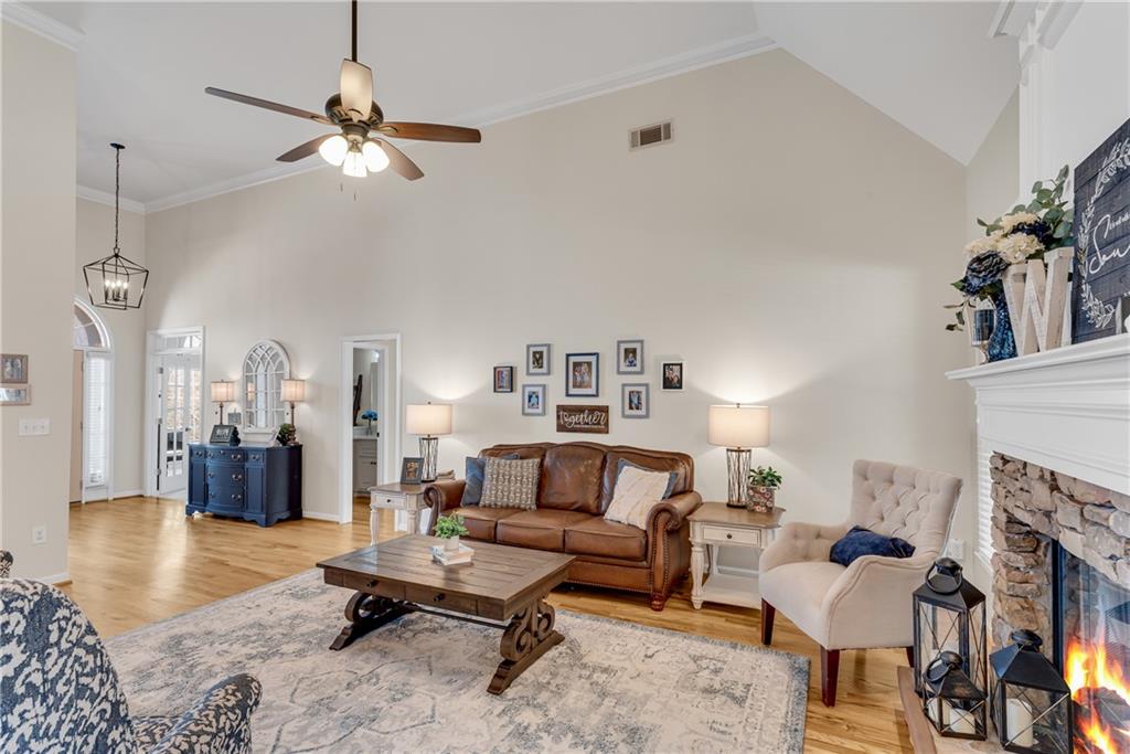 4405 Fairfax Drive