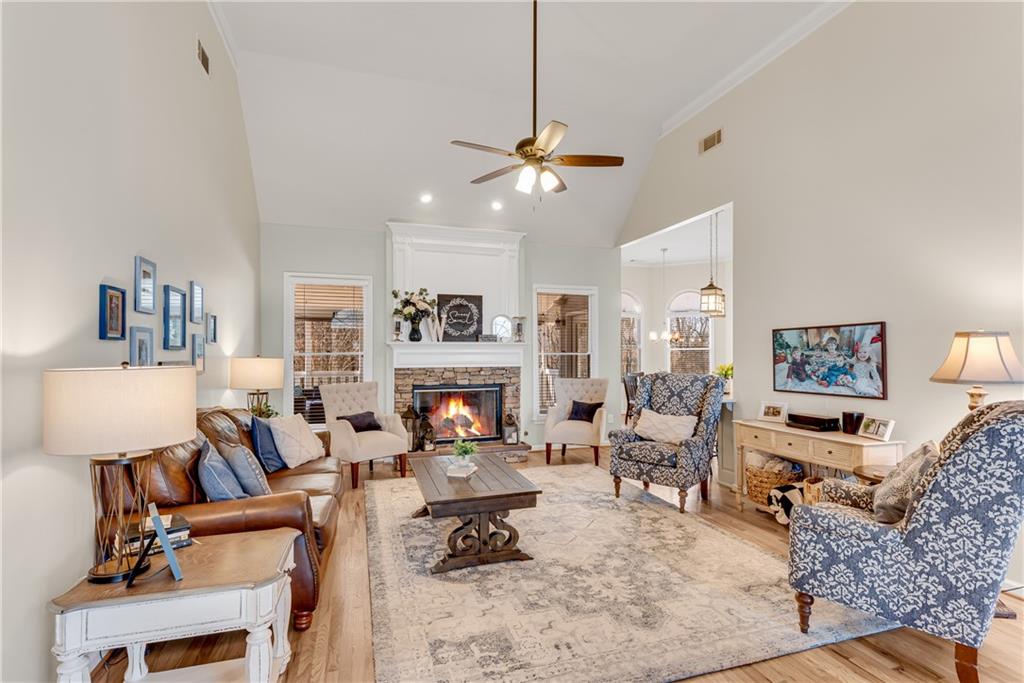 4405 Fairfax Drive