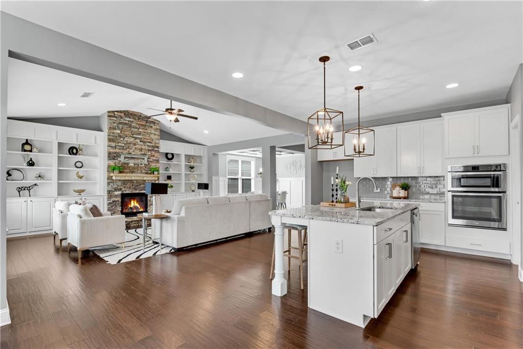 2605 Alpine Terrace