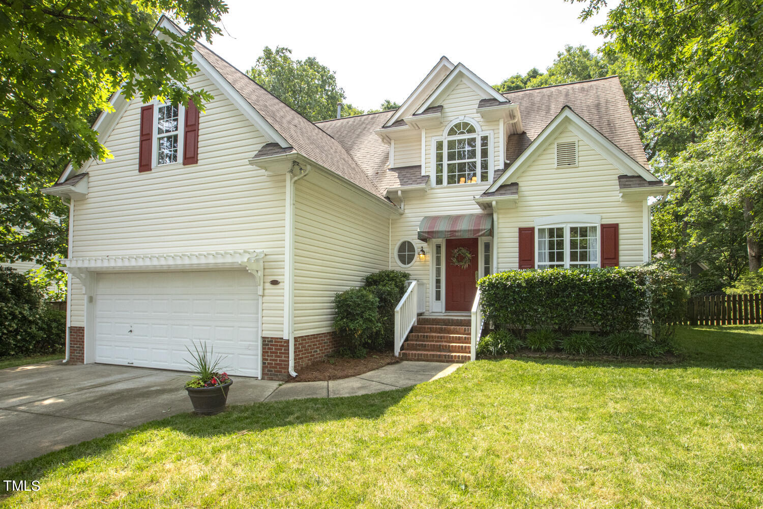 6409 Nowell Pointe Drive