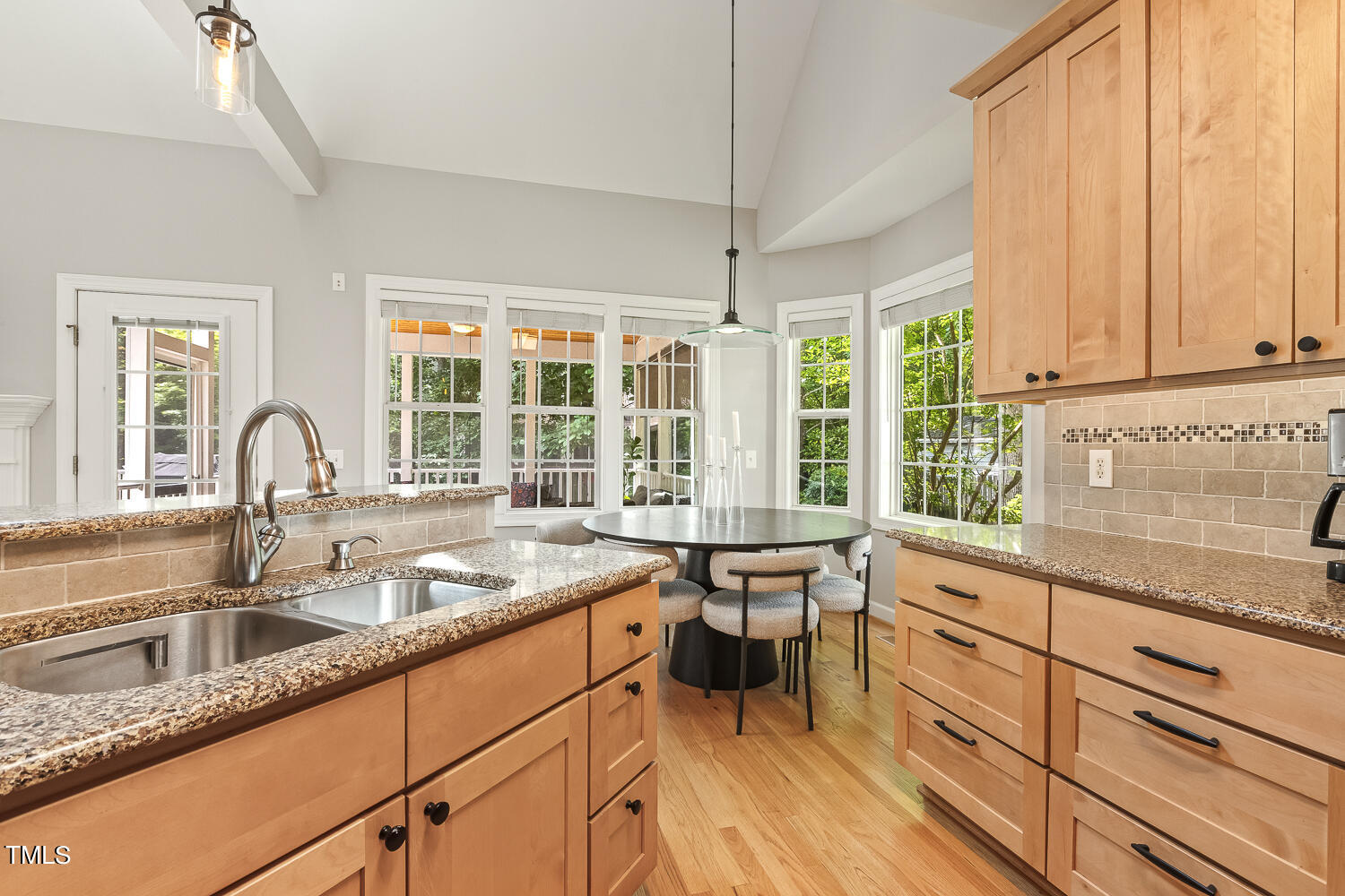 6409 Nowell Pointe Drive