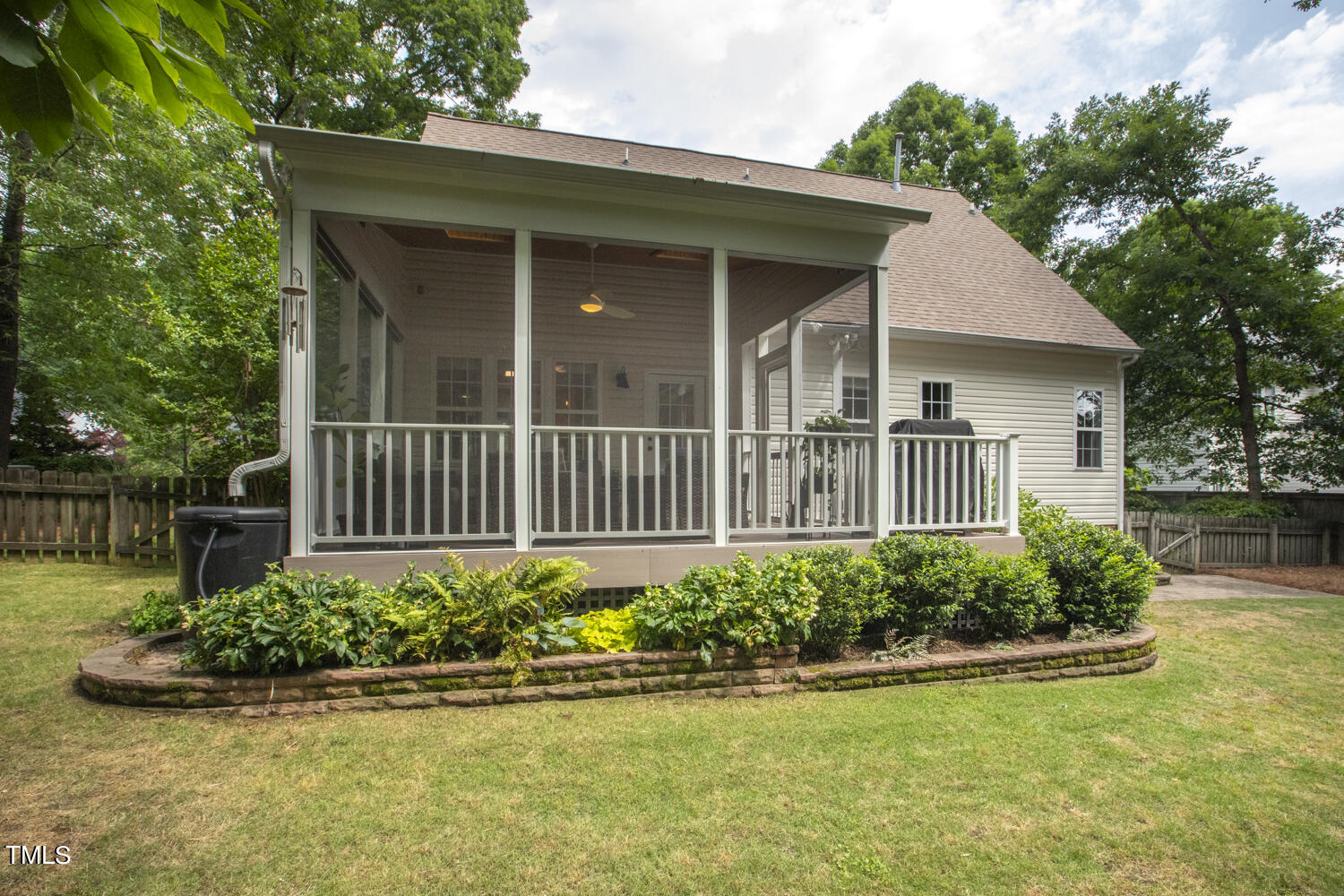 6409 Nowell Pointe Drive