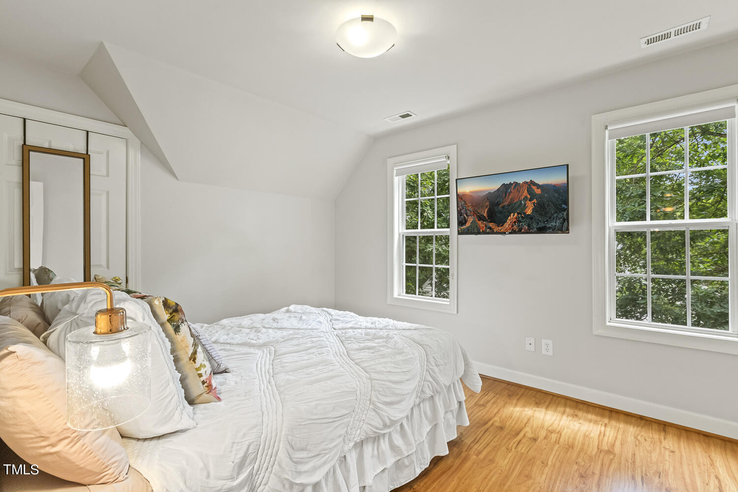 6409 Nowell Pointe Drive