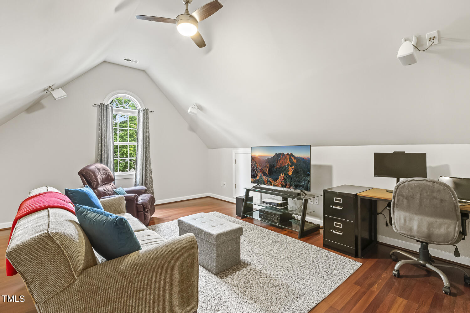 6409 Nowell Pointe Drive