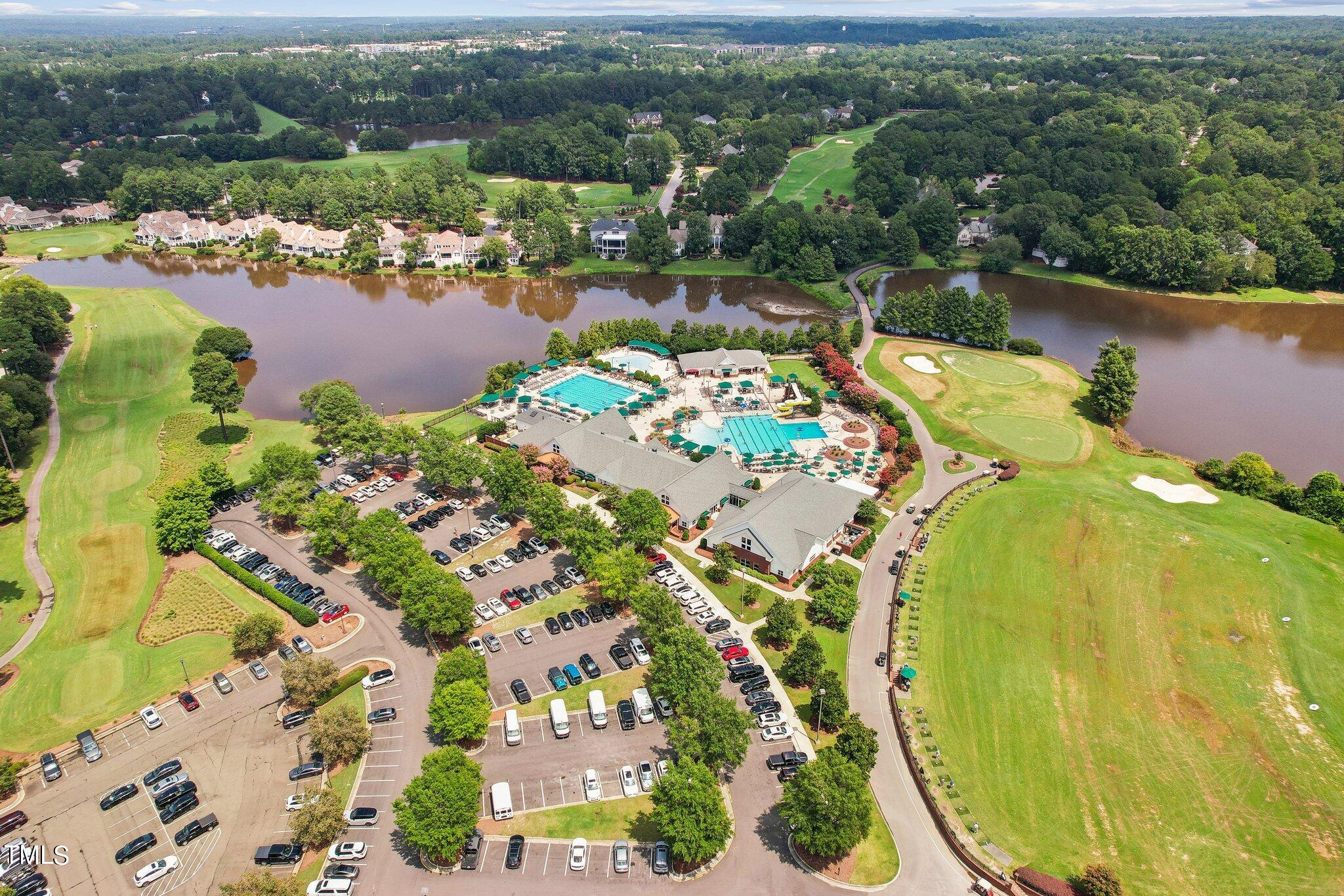 105 E Clarksville Court