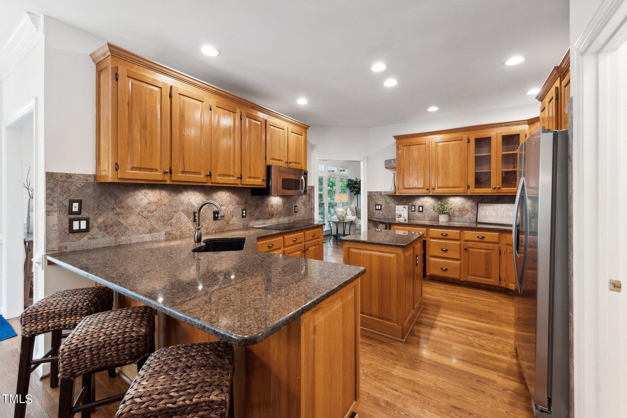105 E Clarksville Court