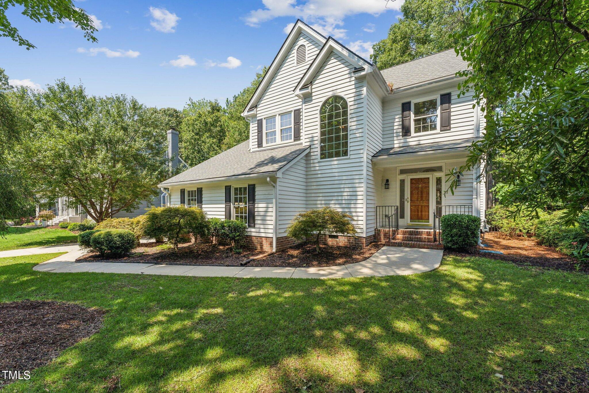 105 E Clarksville Court