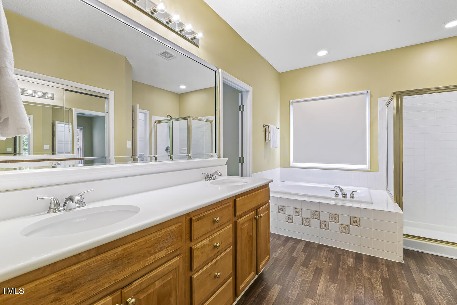 110 Stablegate Drive