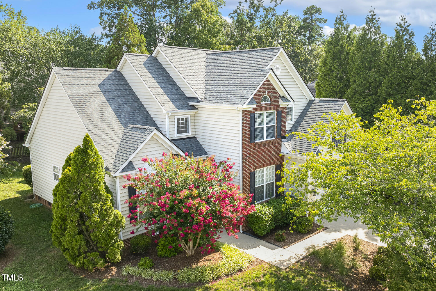 110 Stablegate Drive