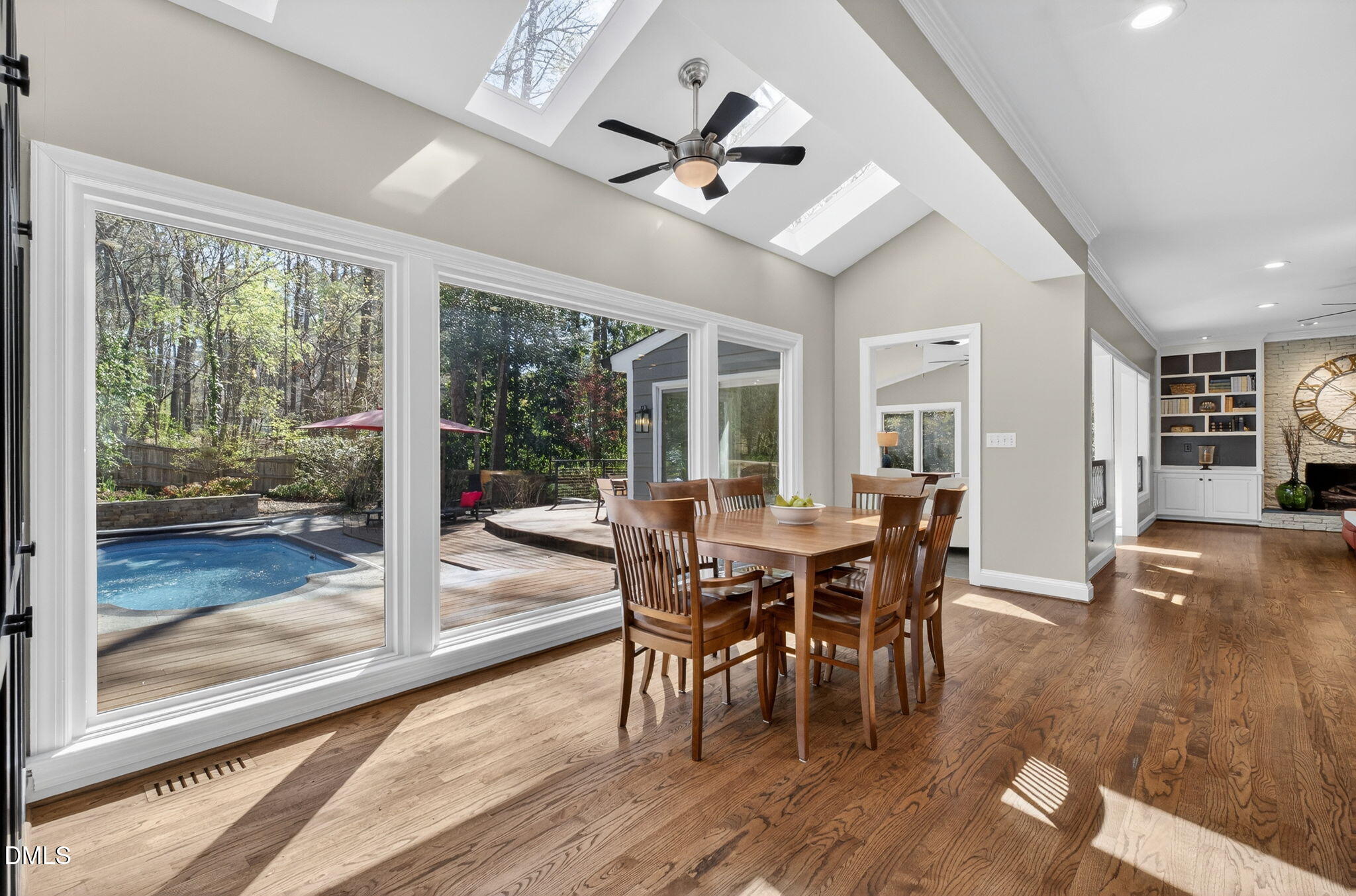 127 Lochwood West Drive