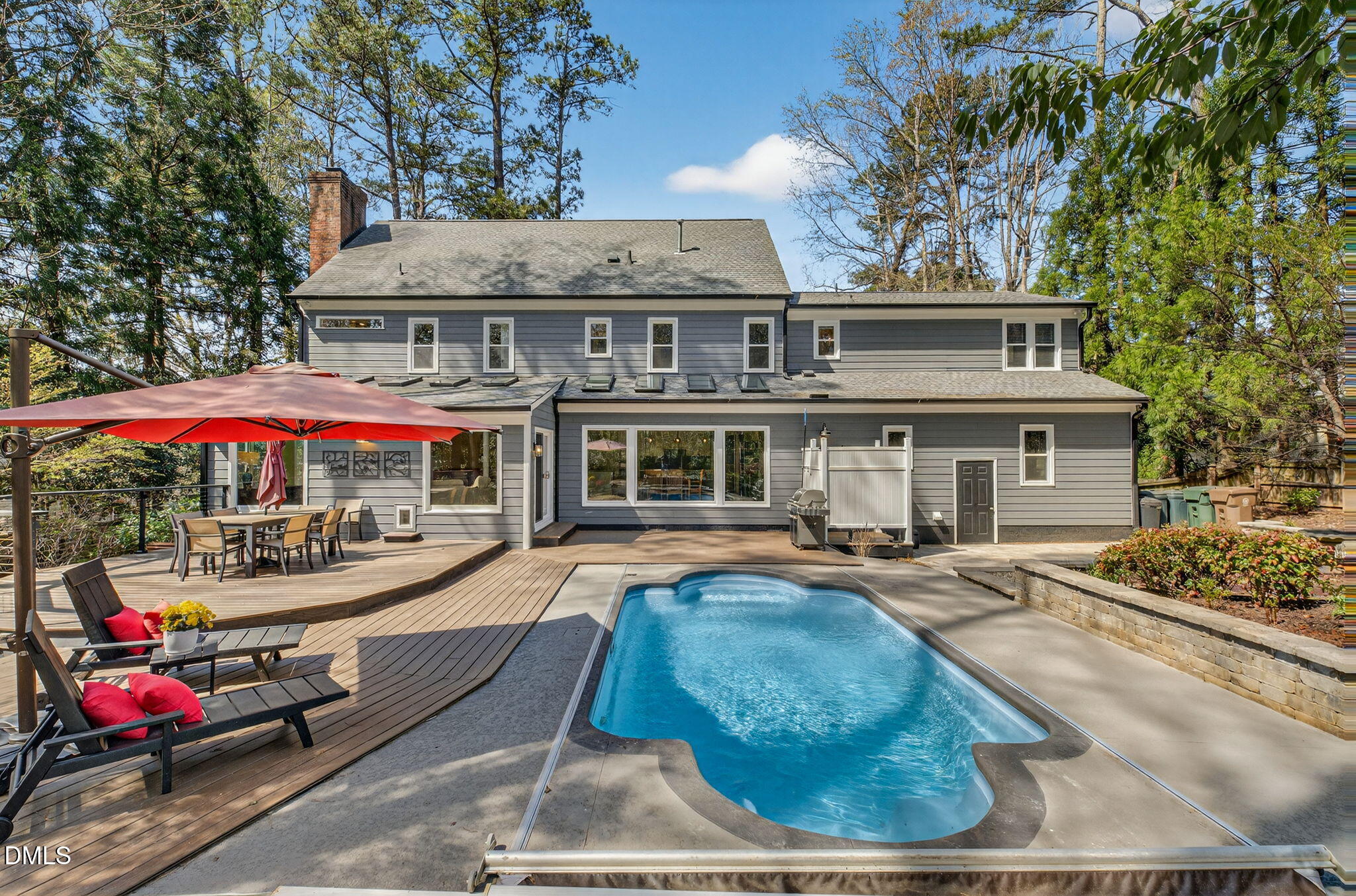 127 Lochwood West Drive