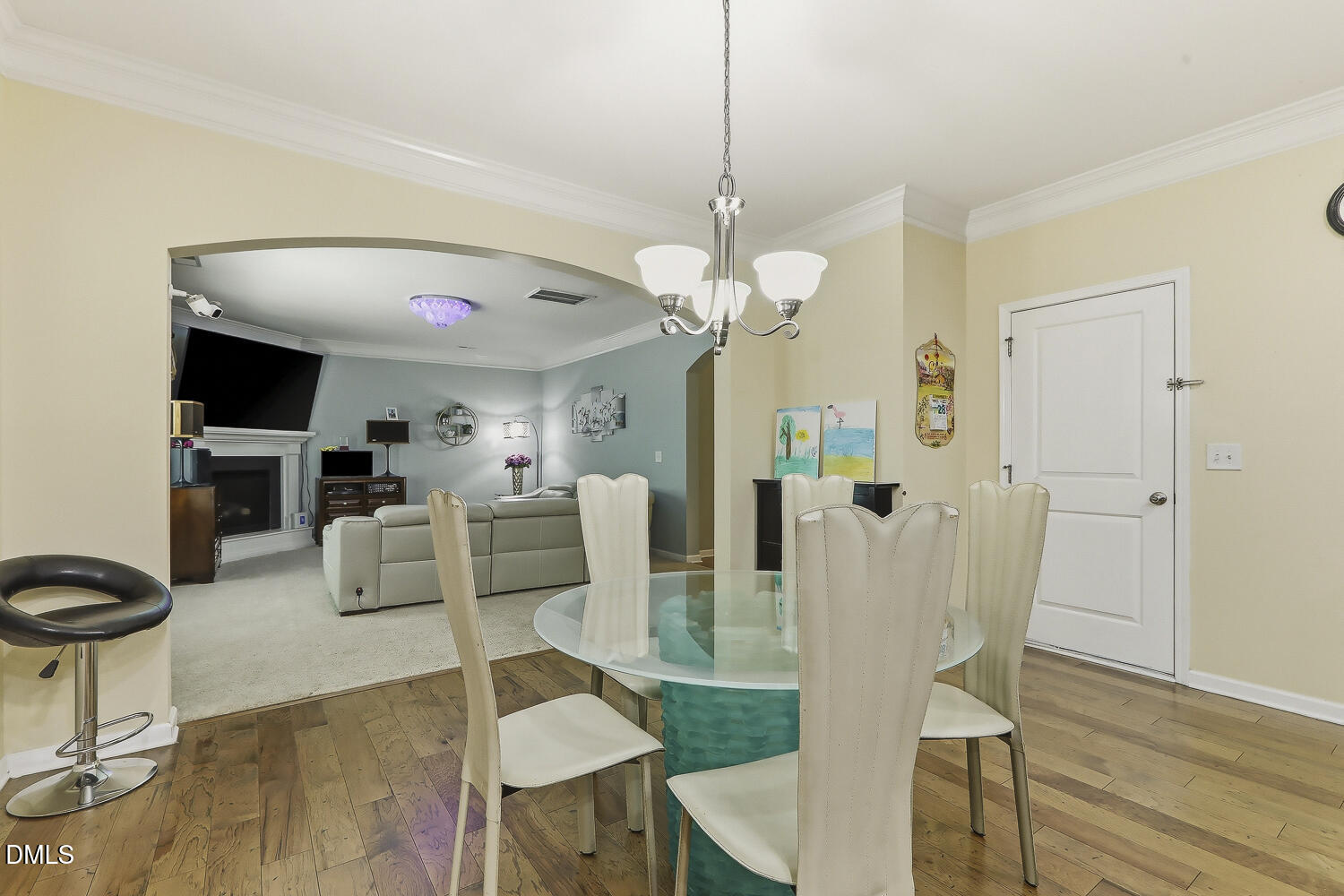 113 Somers Lane