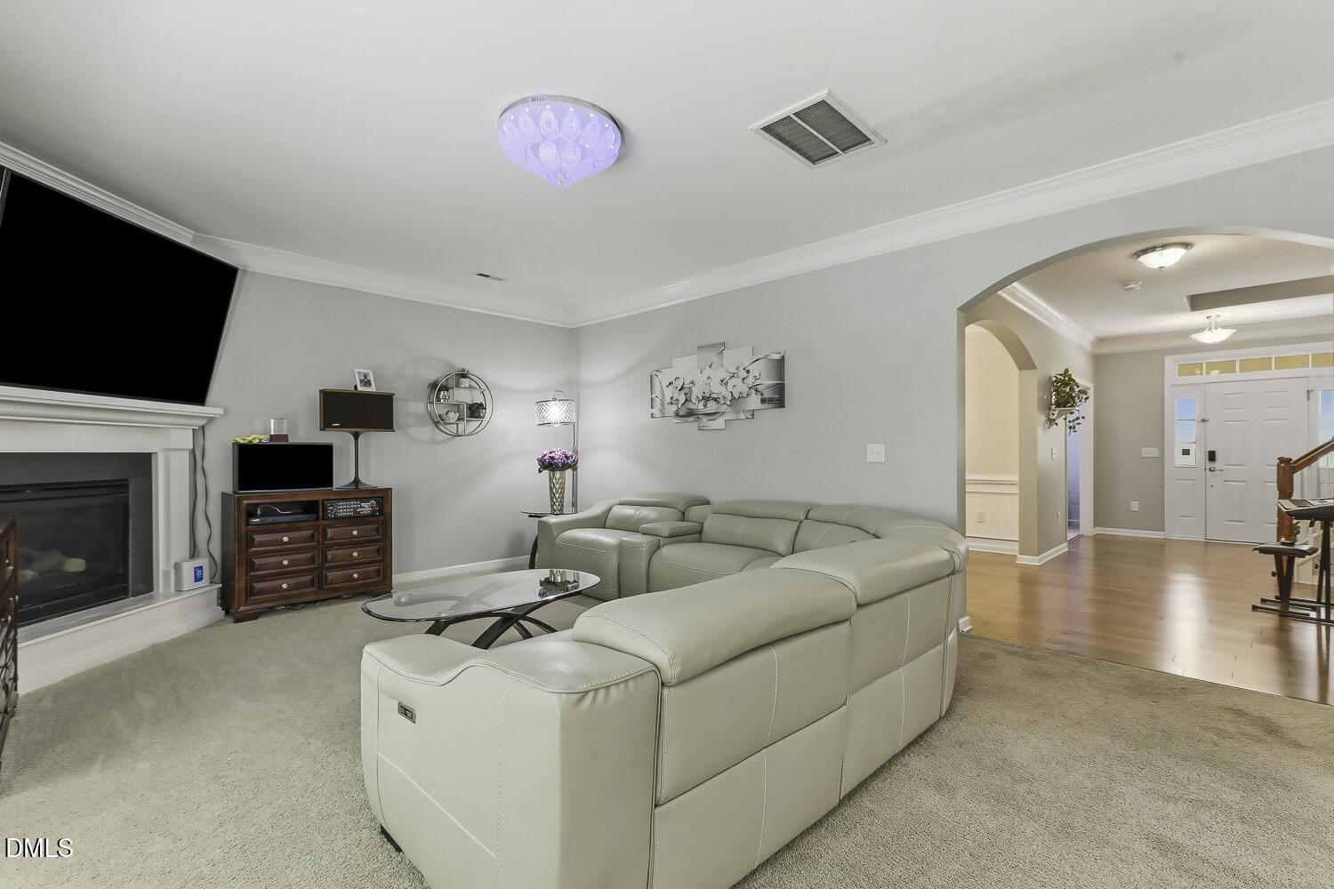 113 Somers Lane
