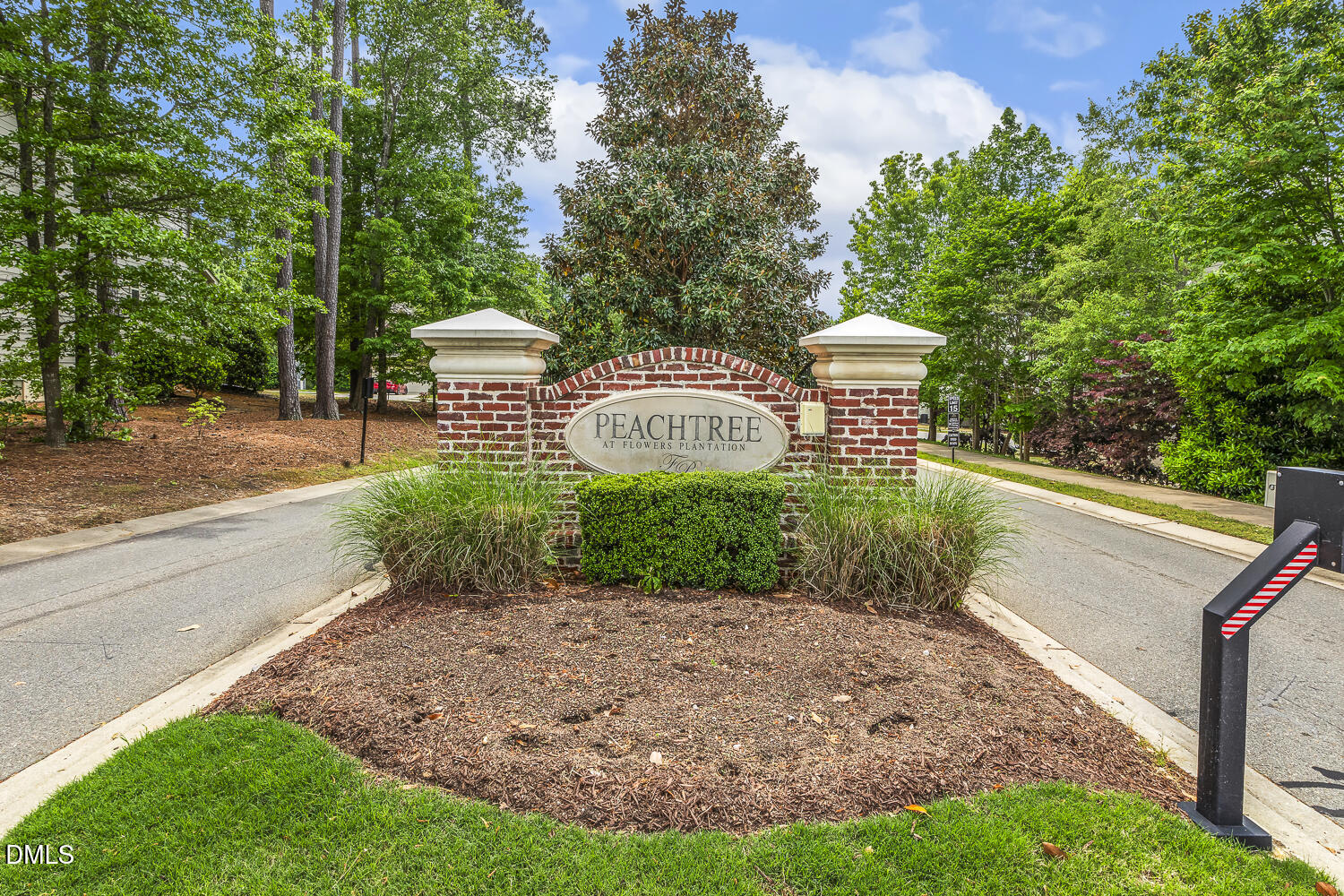 113 Somers Lane