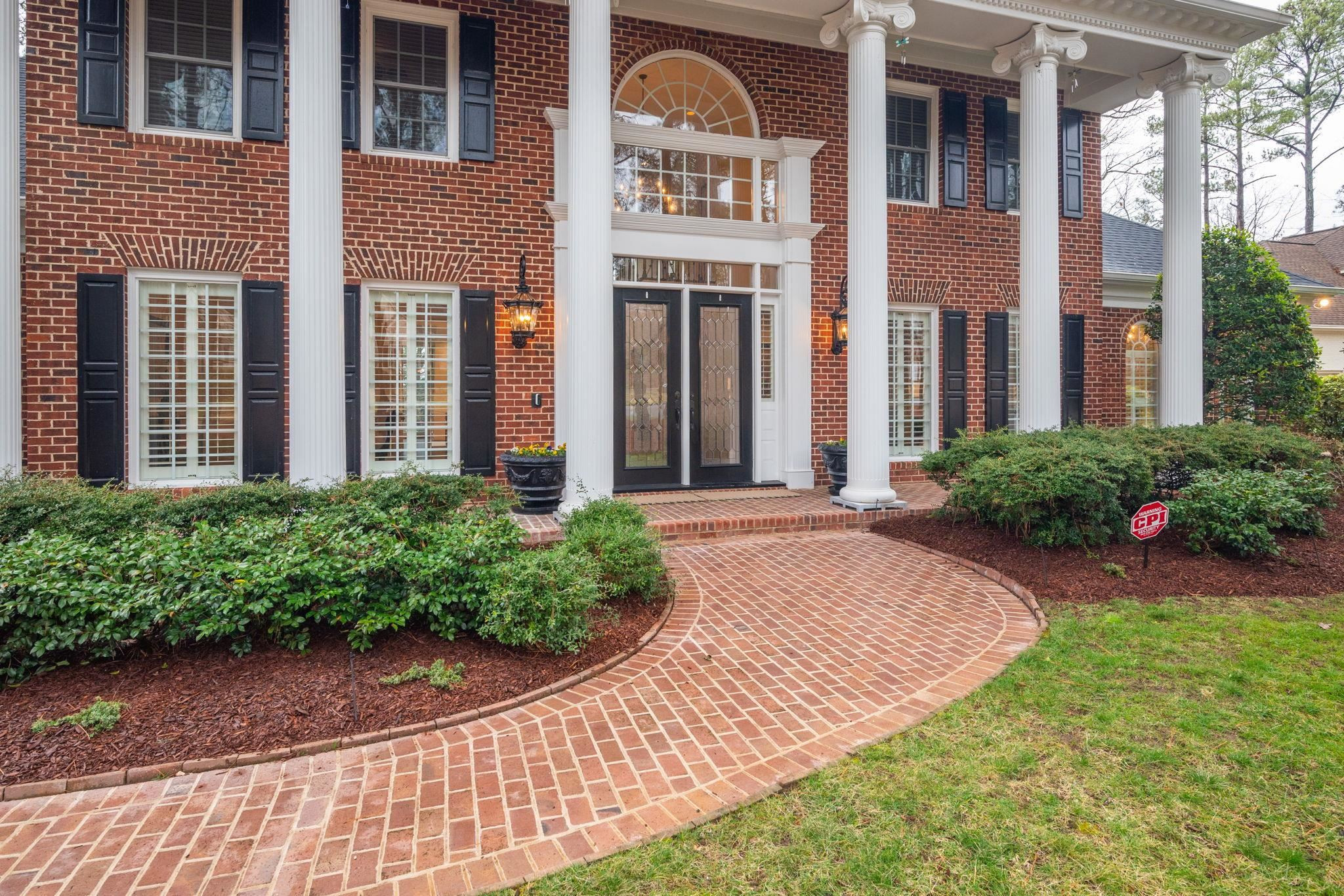 119 Summer Lakes Drive