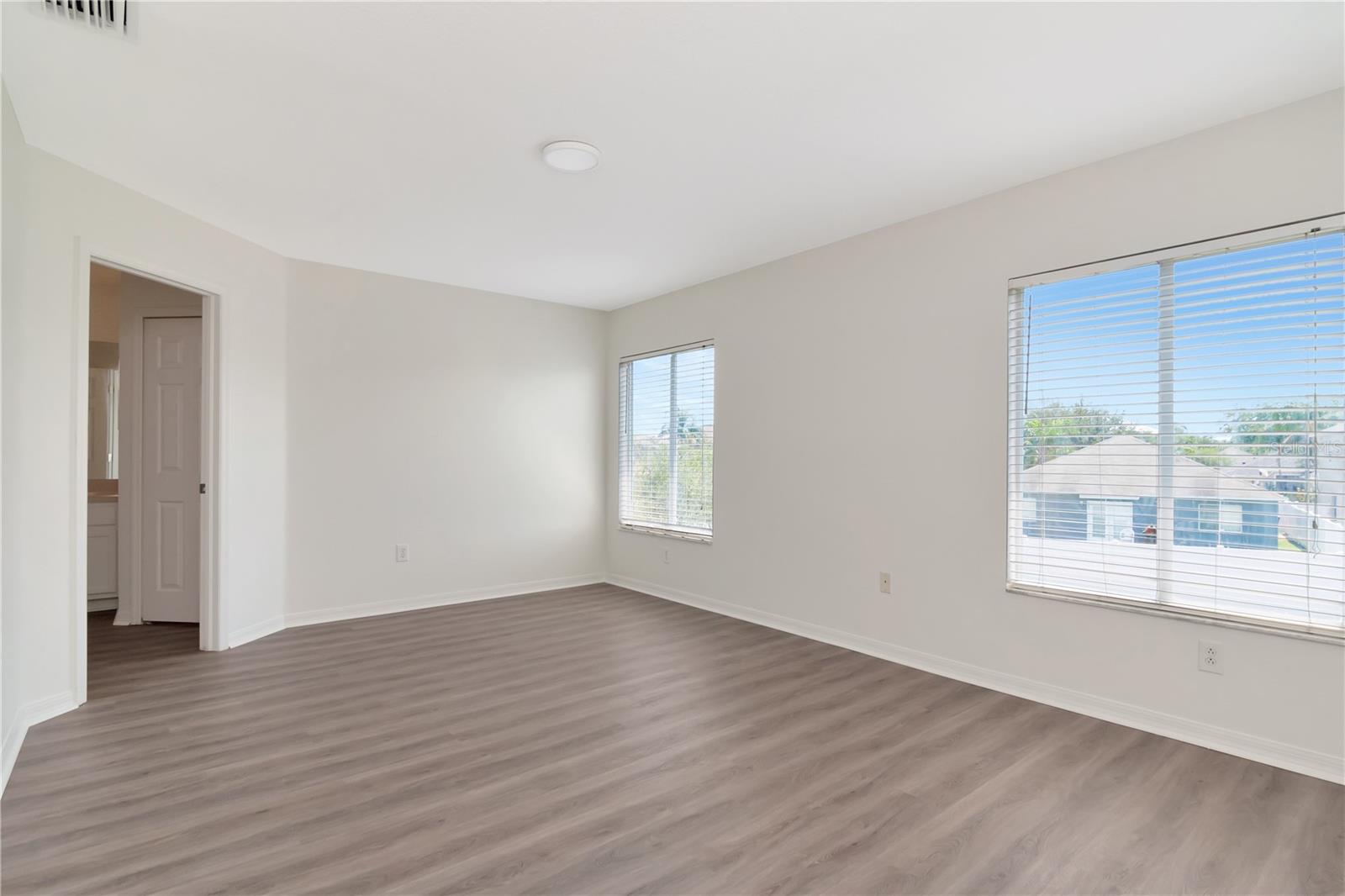 11302 MARION LAKE CT