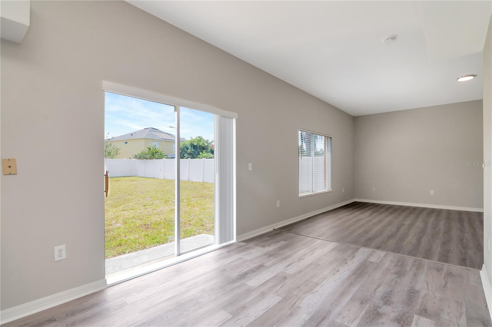 11302 MARION LAKE CT