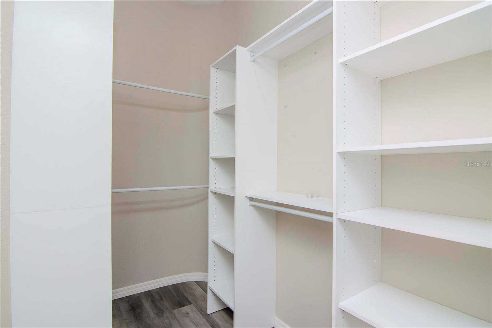 1602 PORTSMOUTH LAKE DR