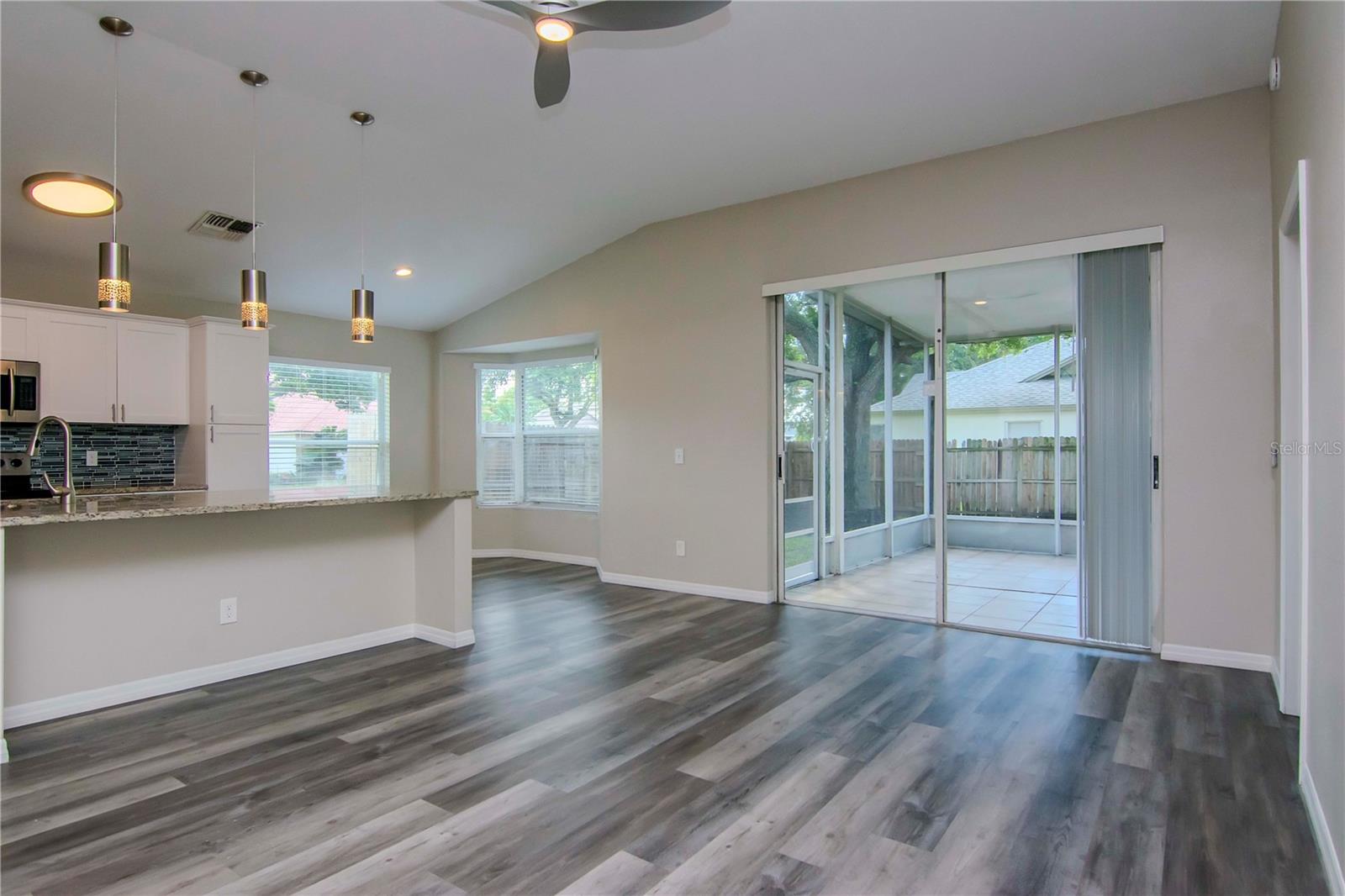 1602 PORTSMOUTH LAKE DR