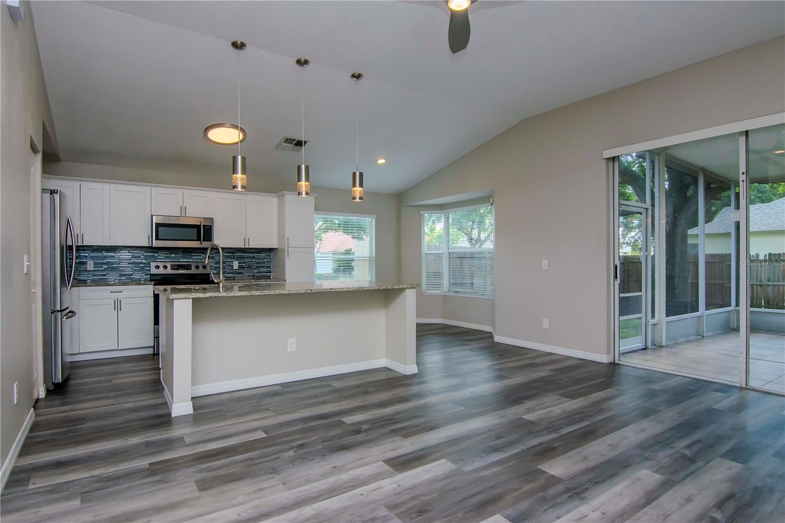 1602 PORTSMOUTH LAKE DR