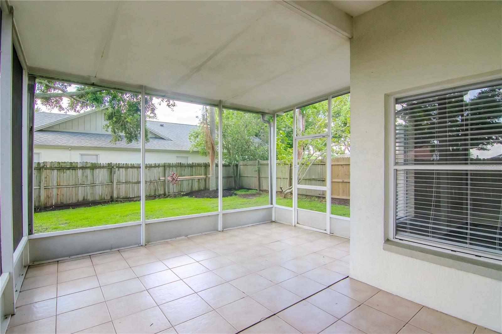 1602 PORTSMOUTH LAKE DR