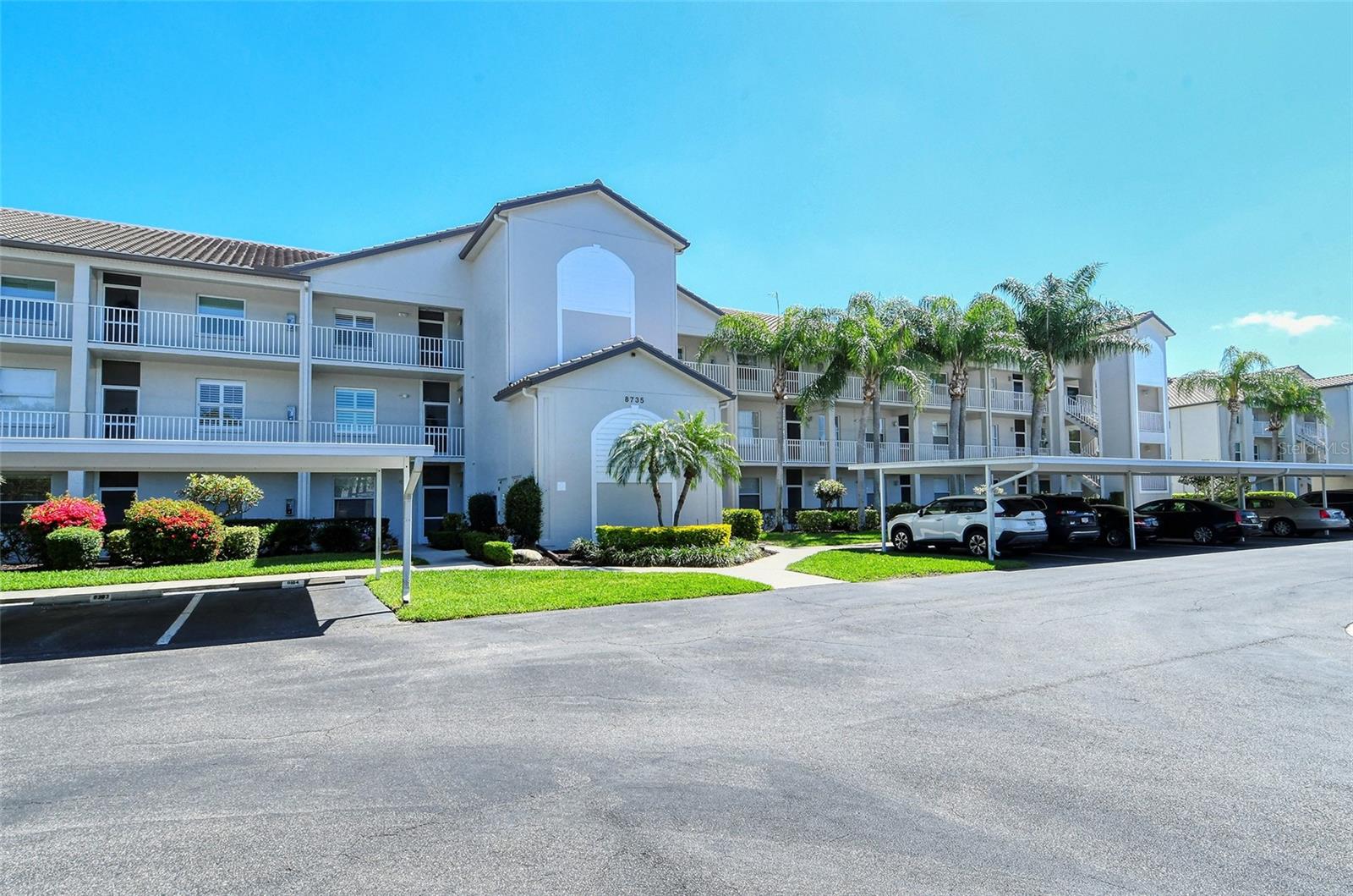 8735 OLDE HICKORY AVE #8210