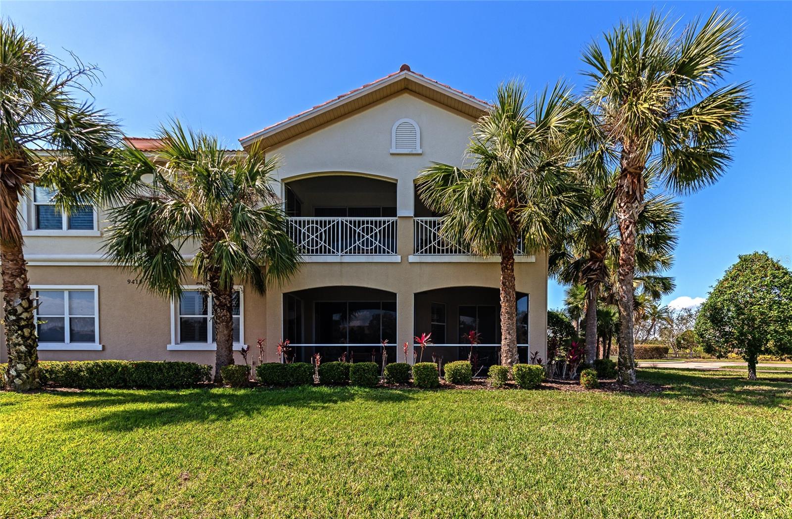 9415 DISCOVERY TER #101A