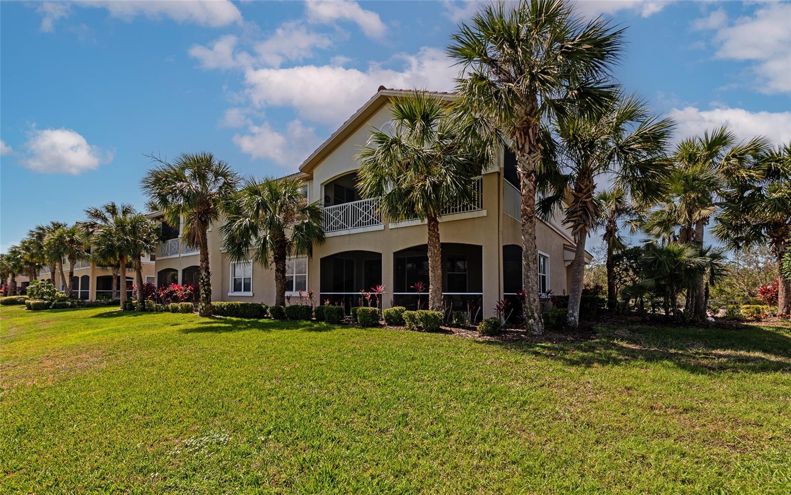 9415 DISCOVERY TER #101A