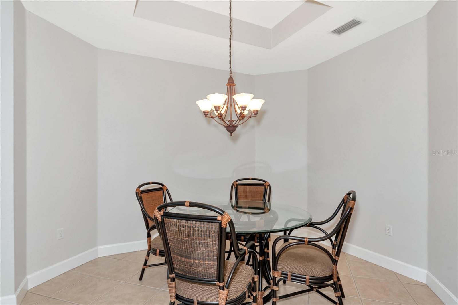 9415 DISCOVERY TER #101A