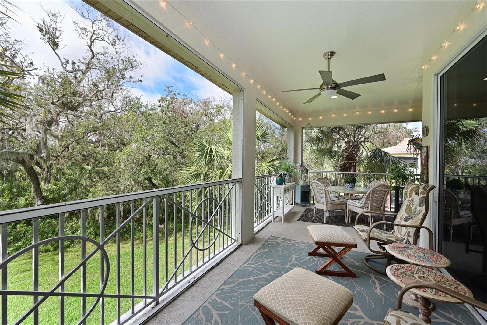 9460 DISCOVERY TER #202D