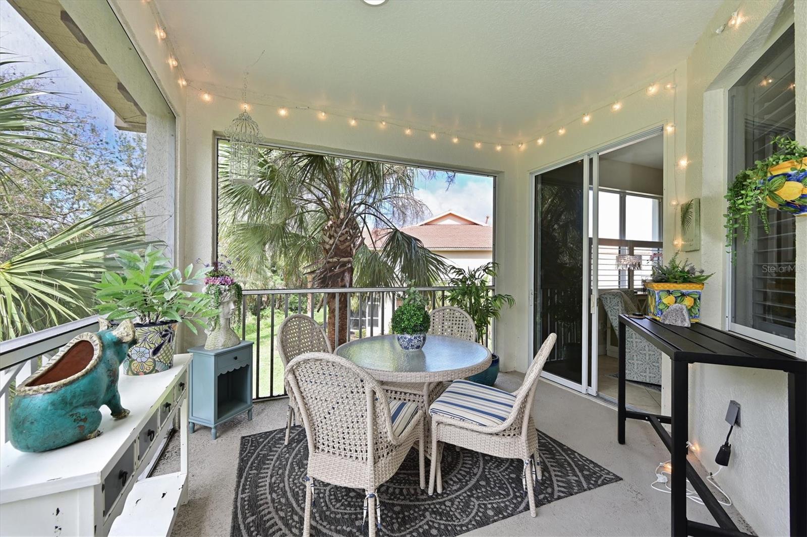 9460 DISCOVERY TER #202D