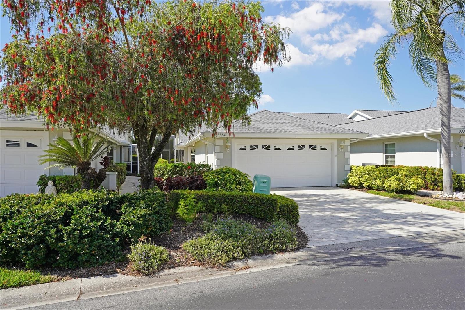 5556 COUNTRY CLUB WAY #5556
