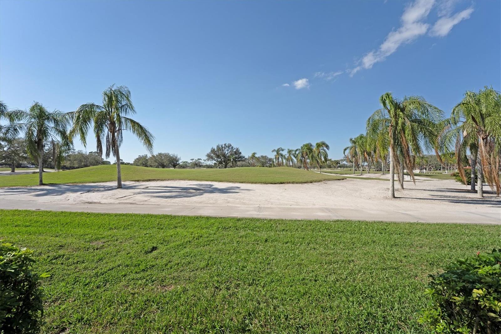 5556 COUNTRY CLUB WAY #5556