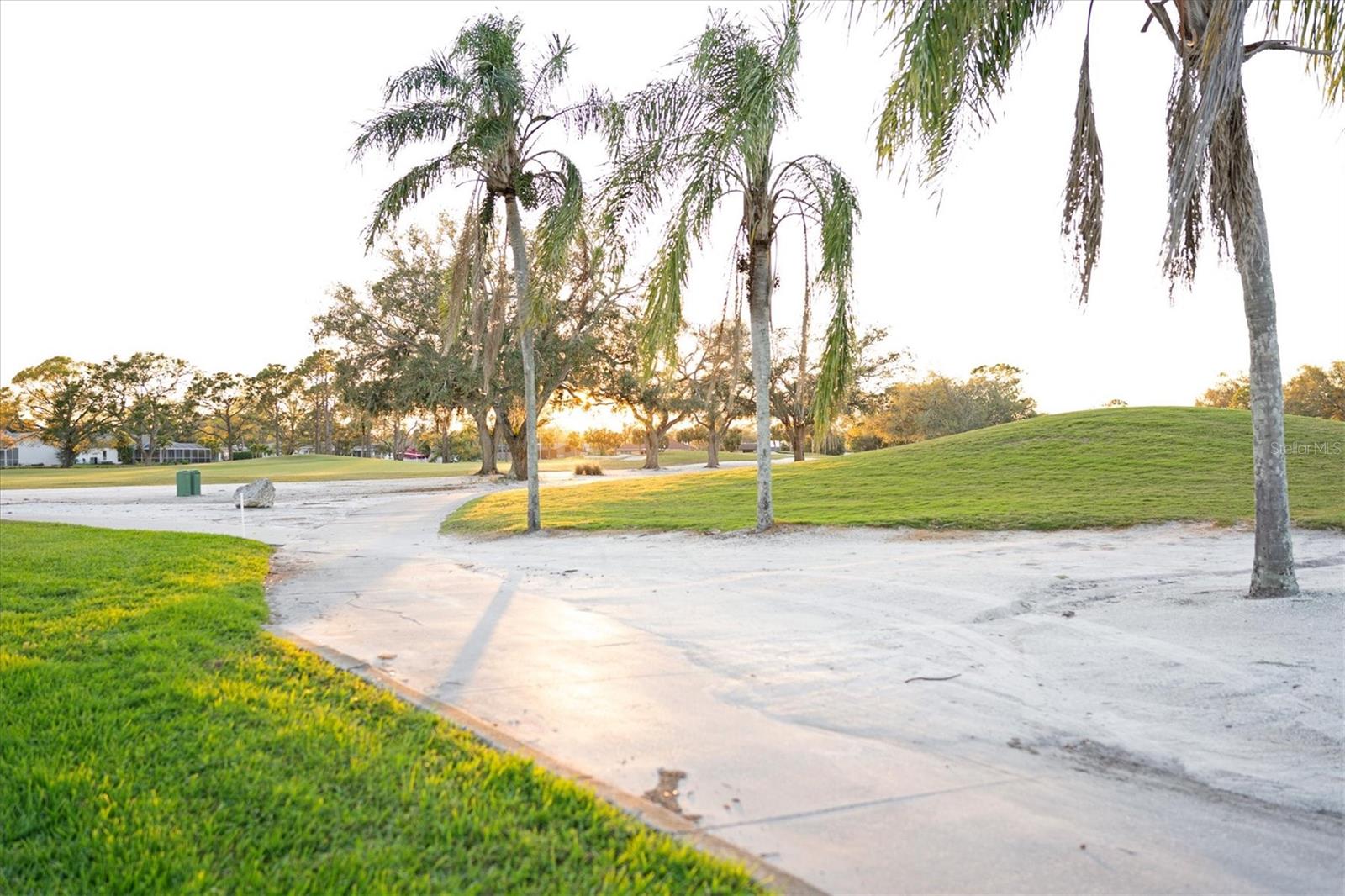 5556 COUNTRY CLUB WAY #5556