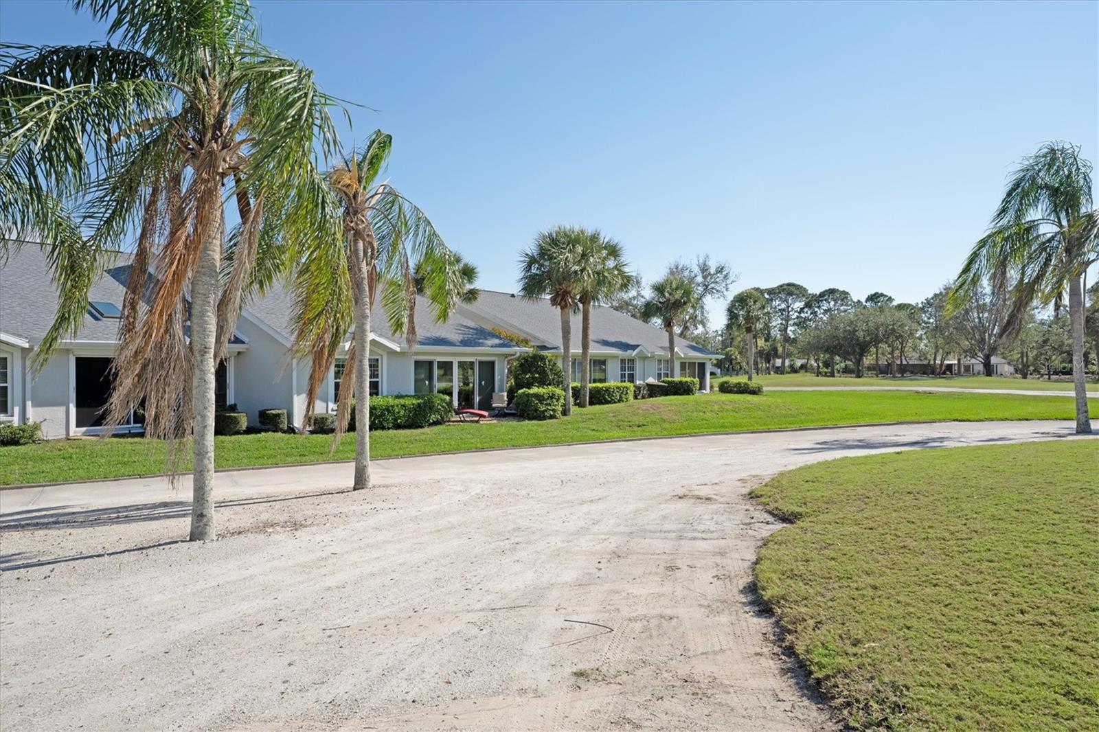 5556 COUNTRY CLUB WAY #5556
